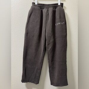 Comfrt Tranquil Jogger Sweatpants Pockets Thick Cut-Off Gray Unisex Medium